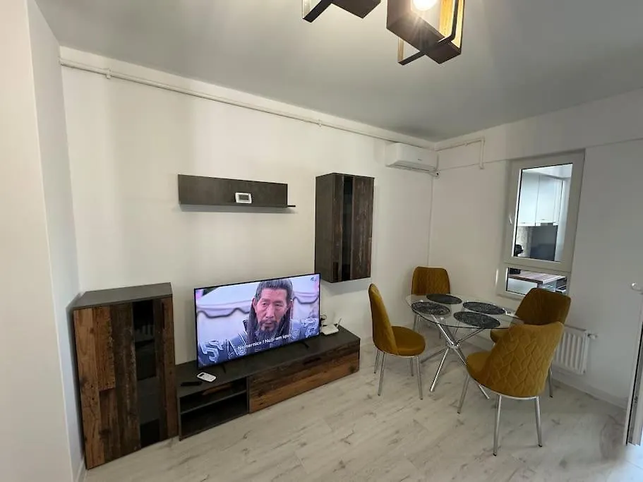 Central 709 Bucharest Apartment